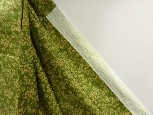  アンティーク　桐模様手織り紬着物